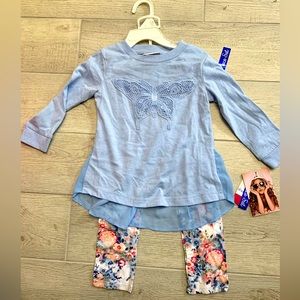 Outfit long sleeve and leggings